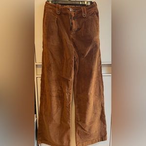 Pleated wide leg tan-brown American Eagle corduroy pants